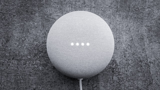 Read more about the article Voice Search Optimization – 12 Proven Tips for Improved Results